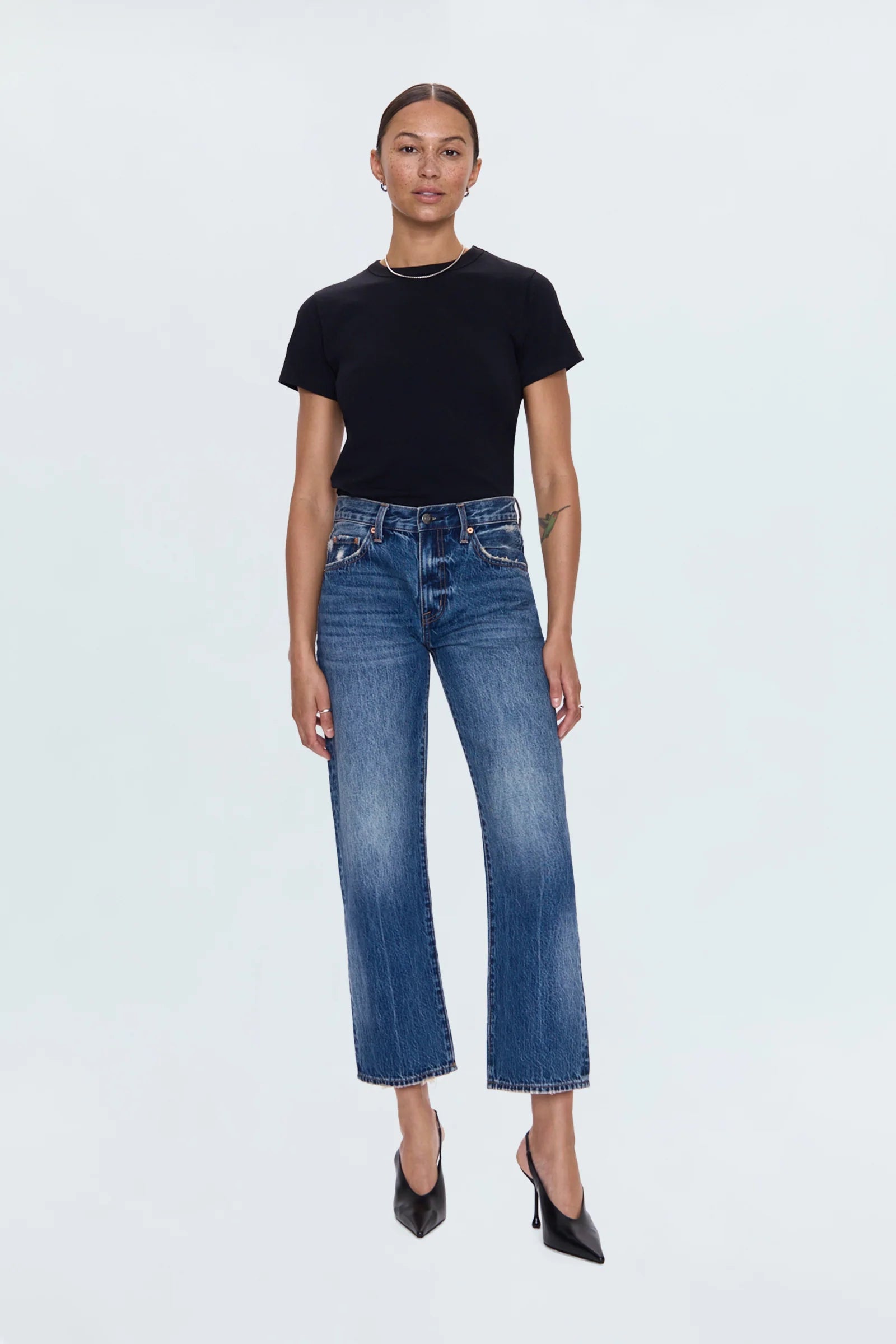 Artisan Lexi Bowed Straight