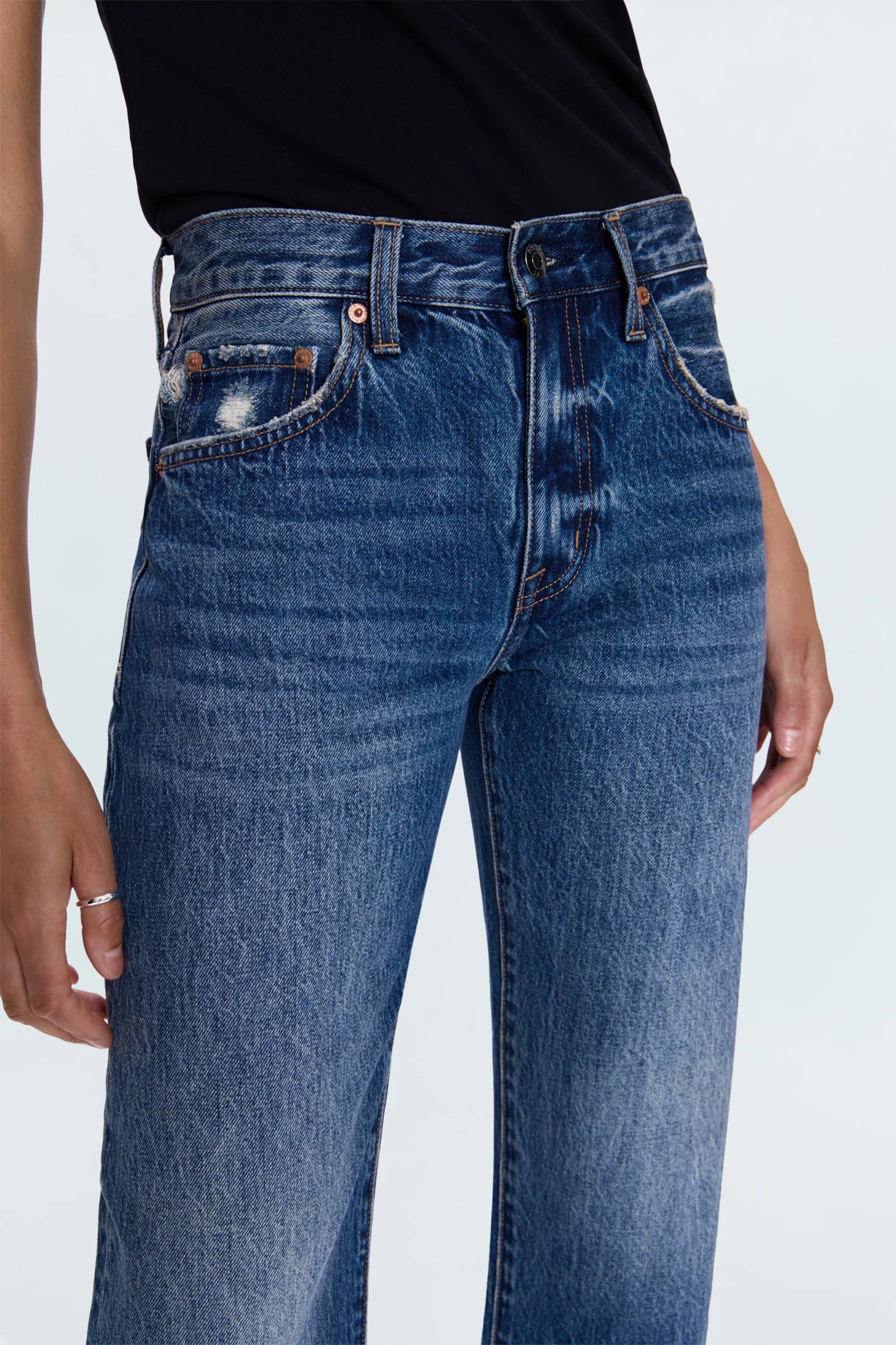 Artisan Lexi Bowed Straight
