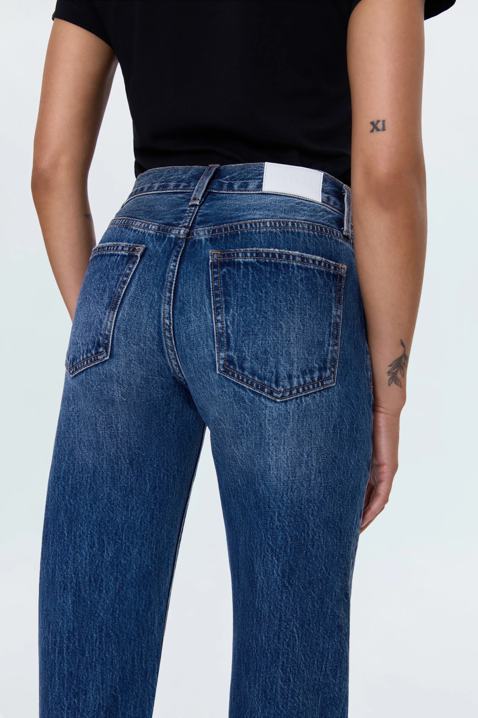 Artisan Lexi Bowed Straight