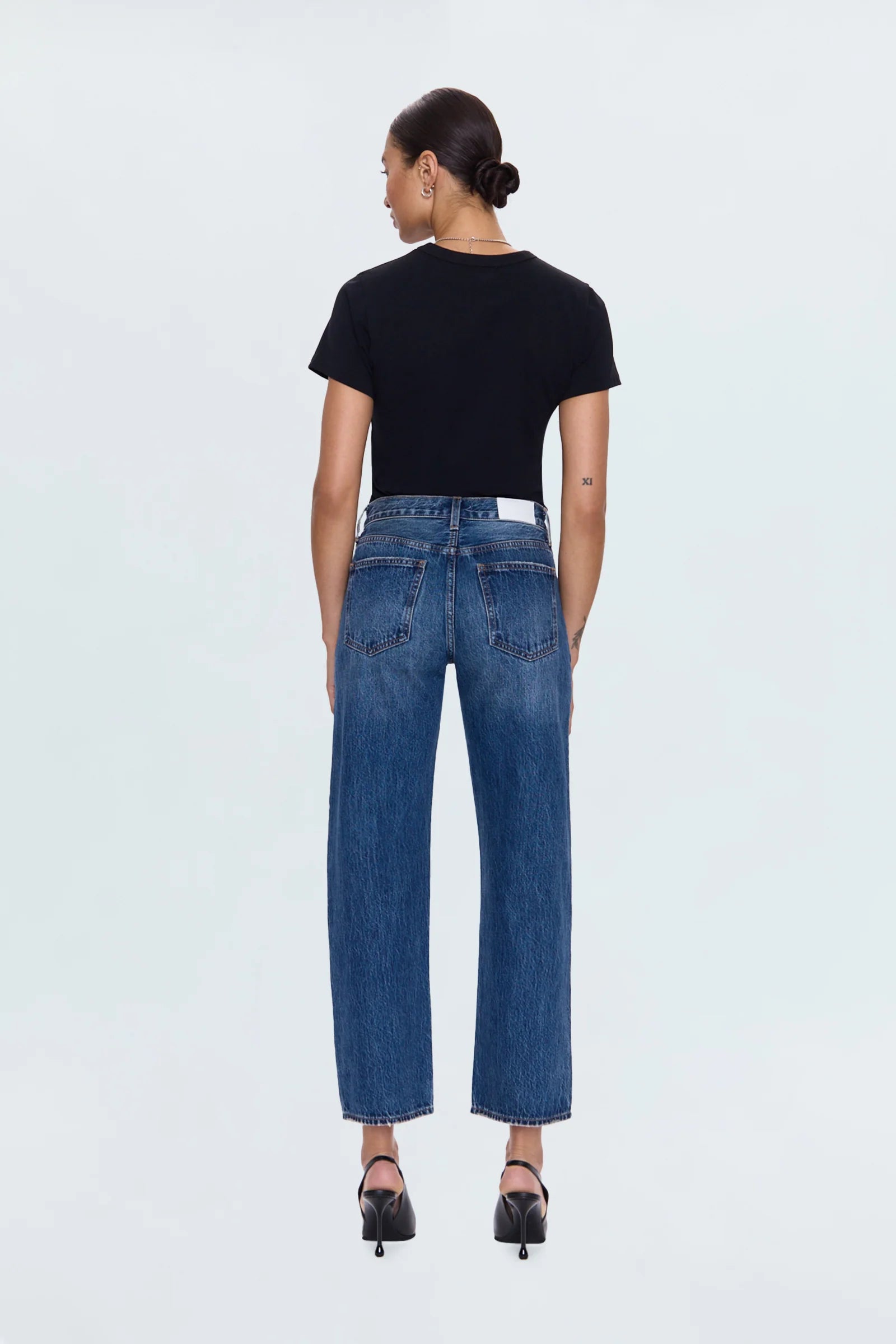 Artisan Lexi Bowed Straight