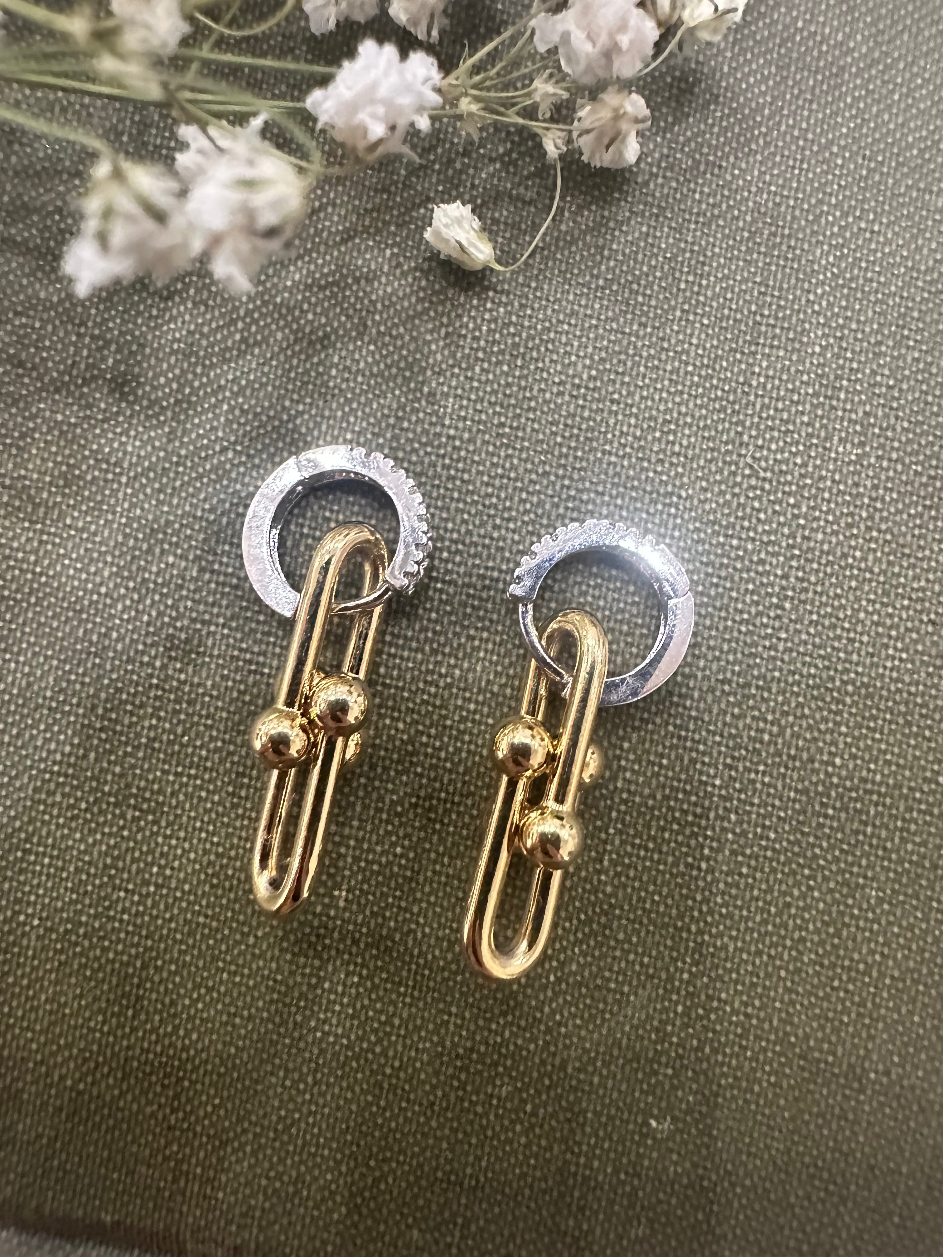 Carina Earrings