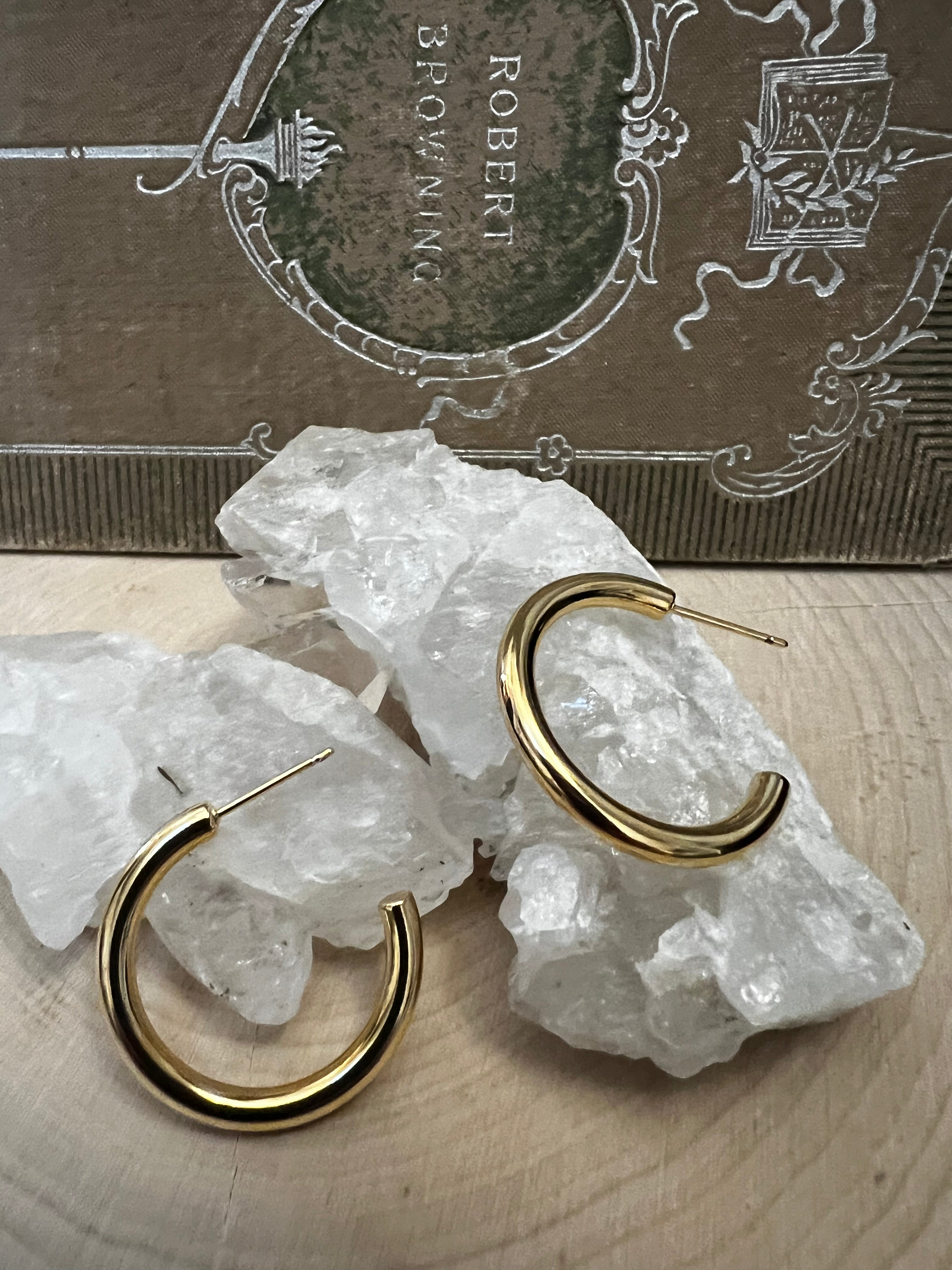 Gold Jeda Hoops
