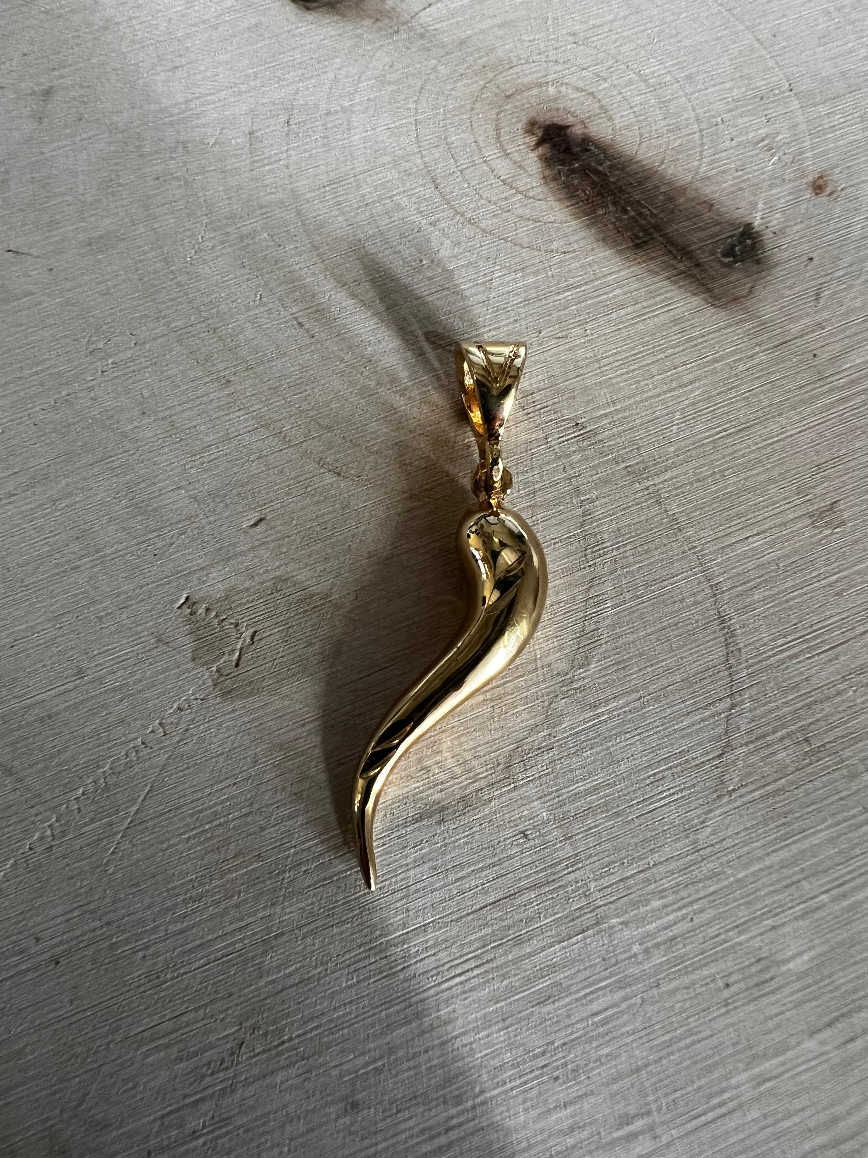 Mini Horn Pendant