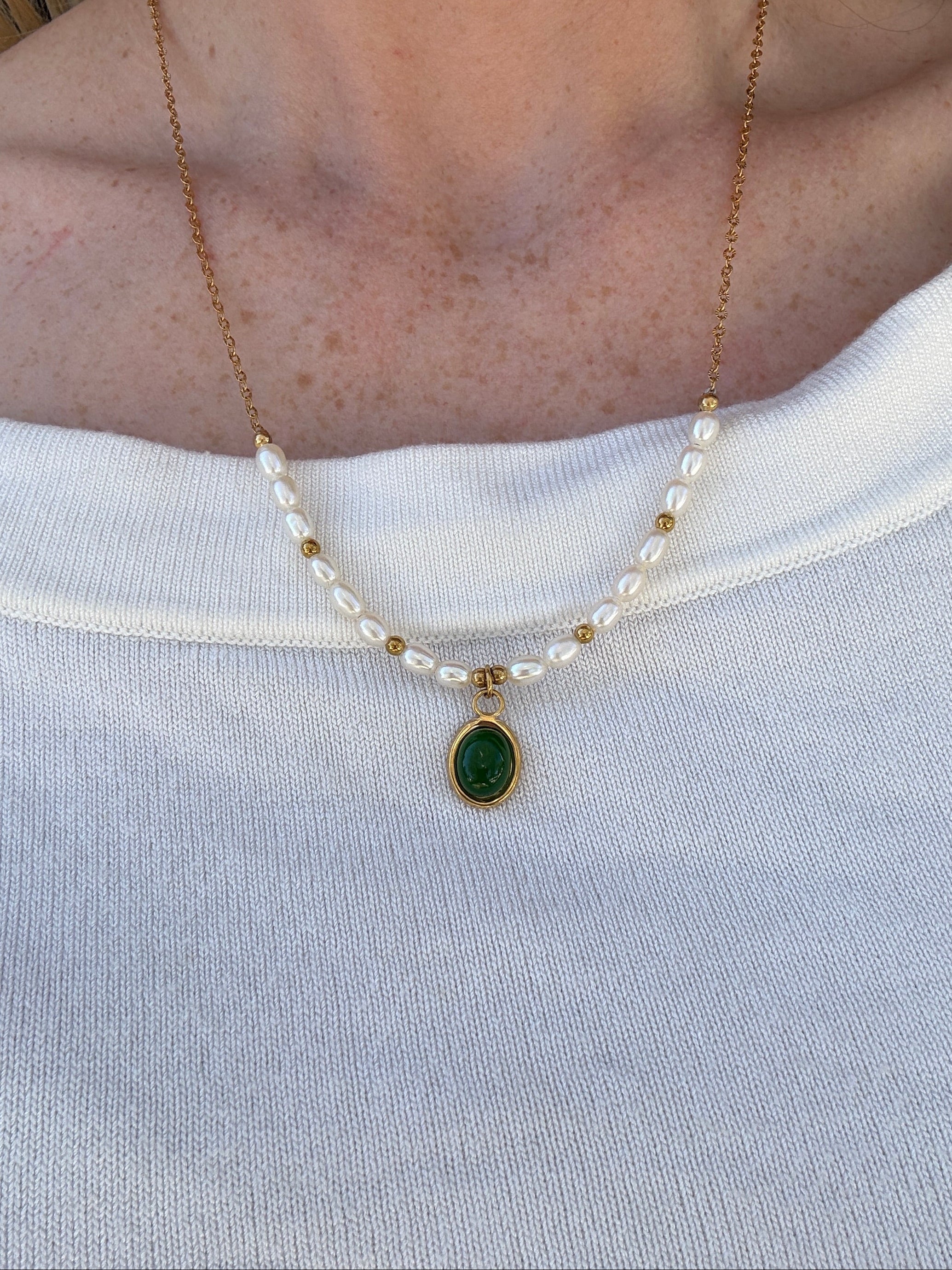 Jade Pendant Pearl Strand A14