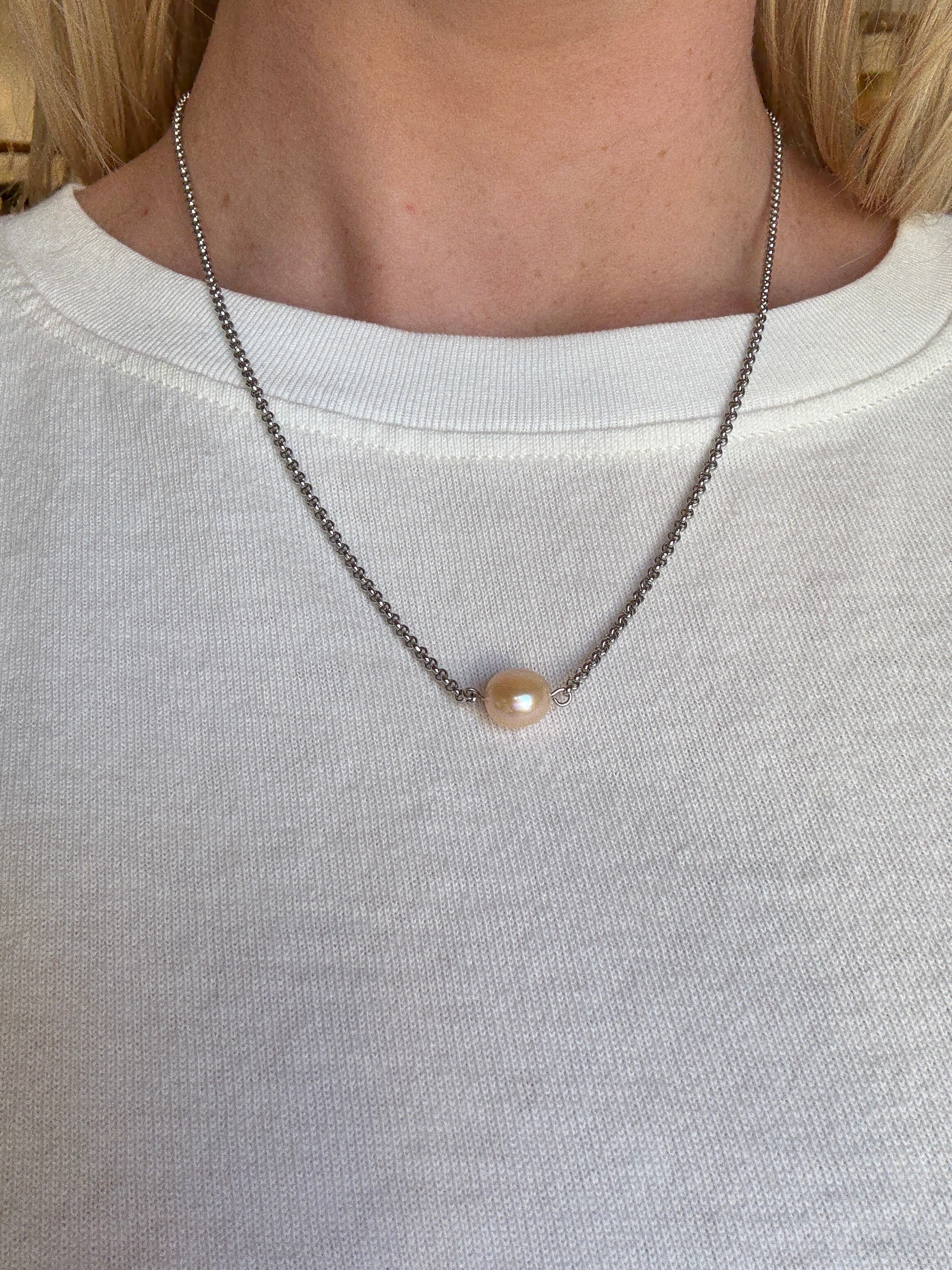 Silver Rolo Chain And Pearl A25