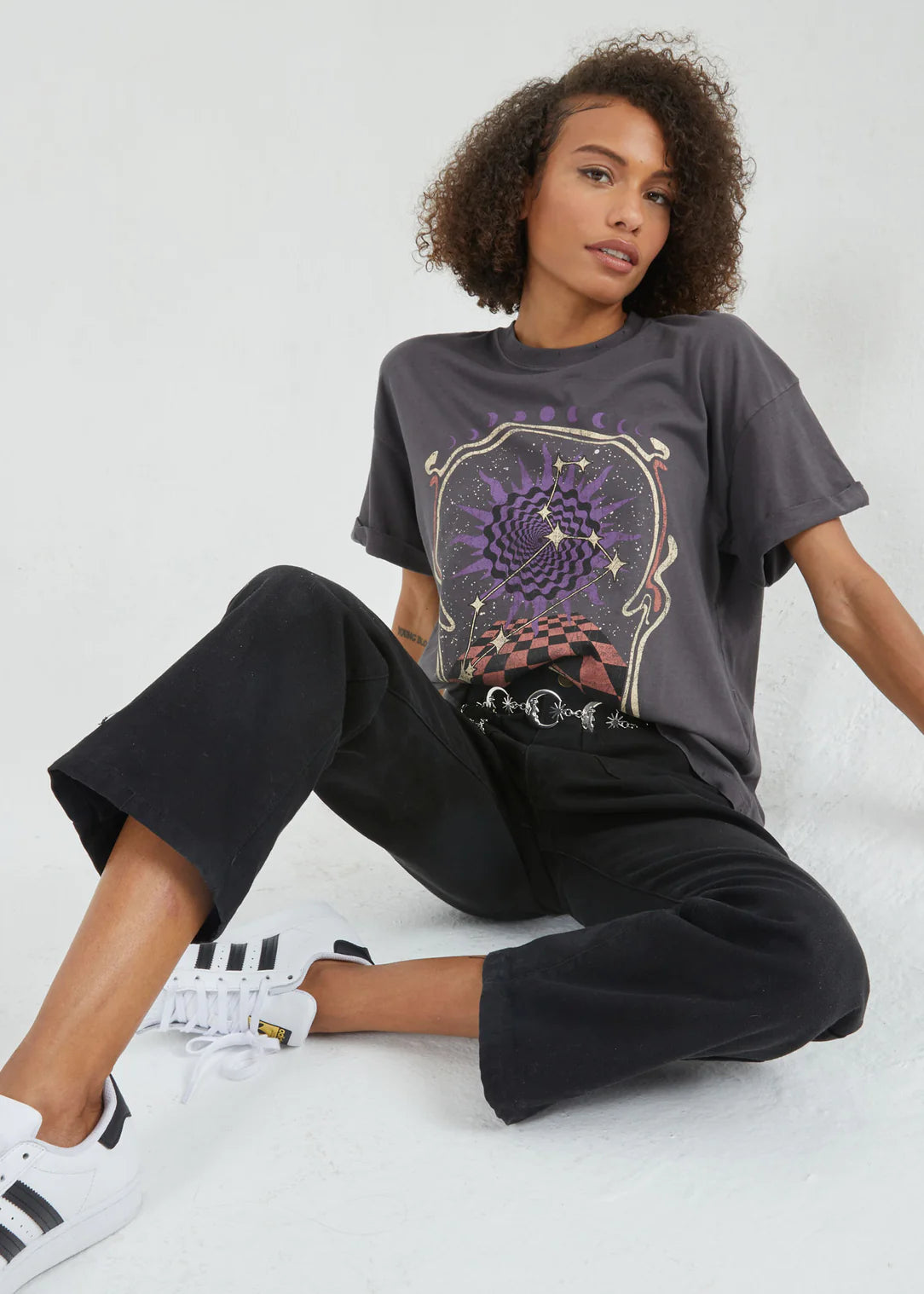 Leo Vintage Boyfriend Tee