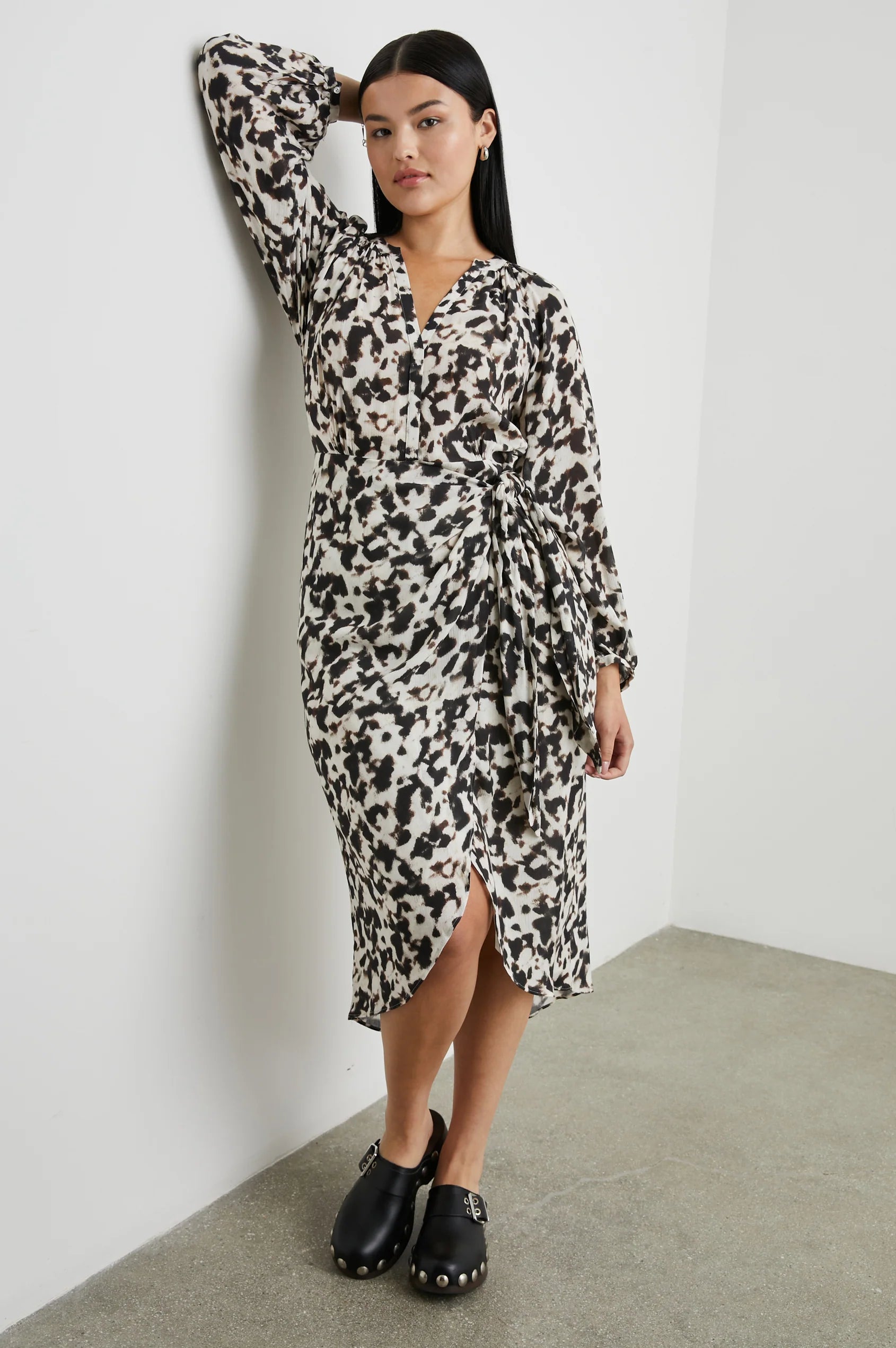 Blurred Tyra Dress