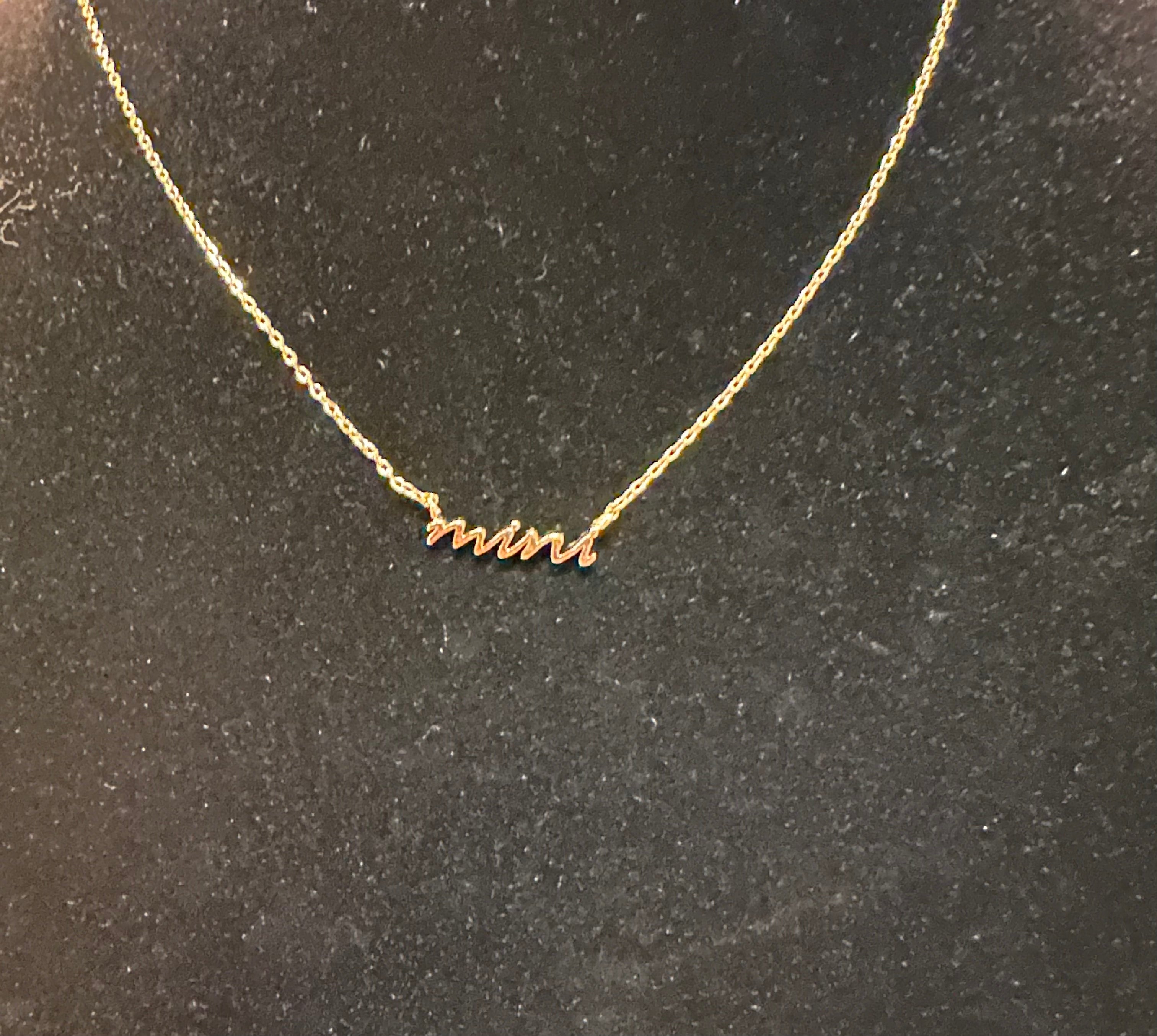 Mama Mini Necklace Set