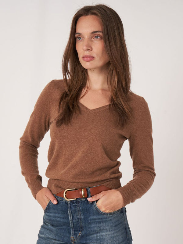 Hazel Organic Cashmere V-Neck Jumper