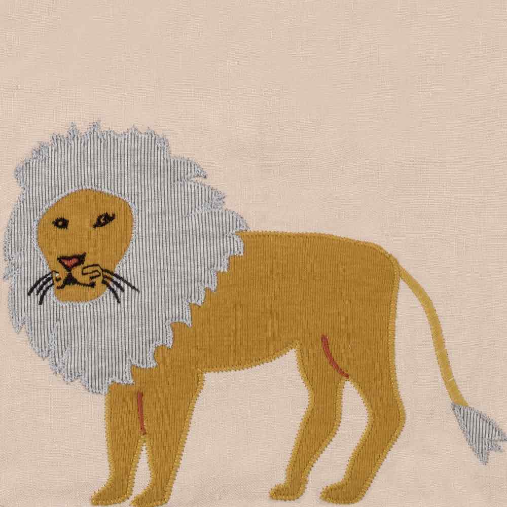 Lion Applique Linen Bib