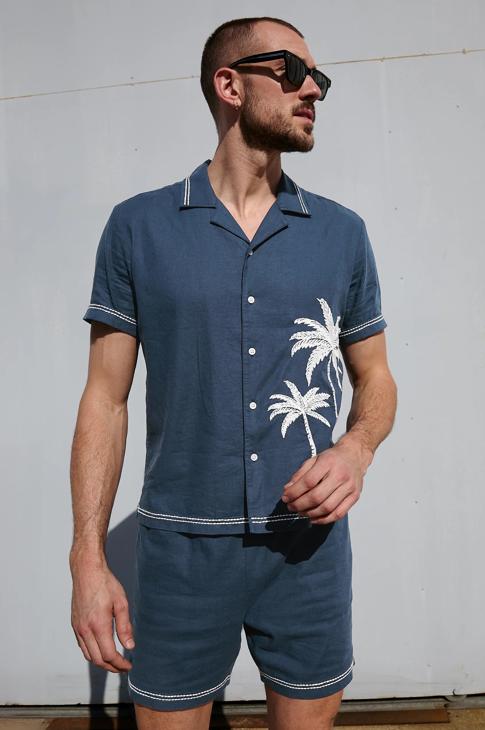Navy Palm Gibson
