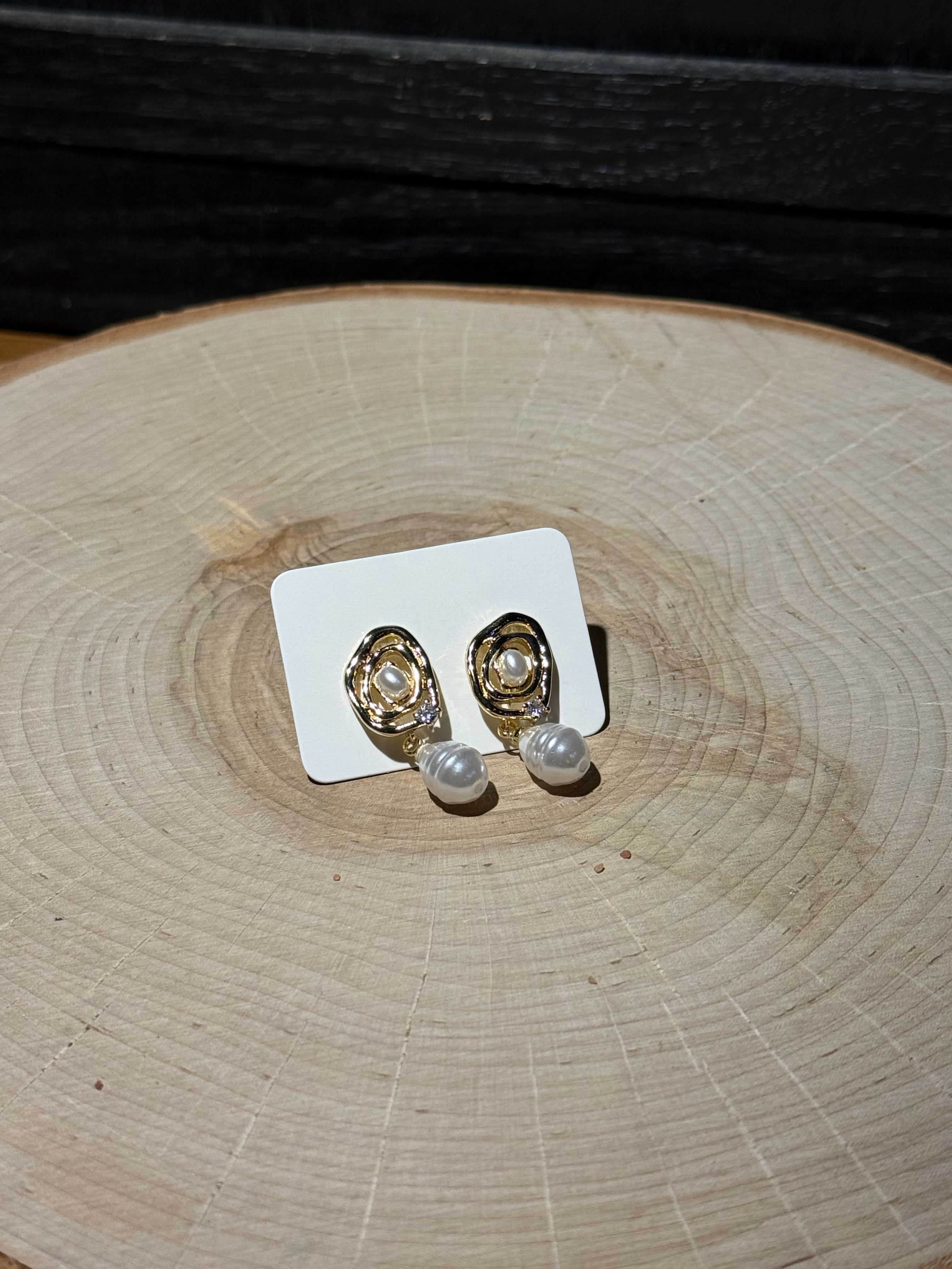 Jasmine Pearl Earrings