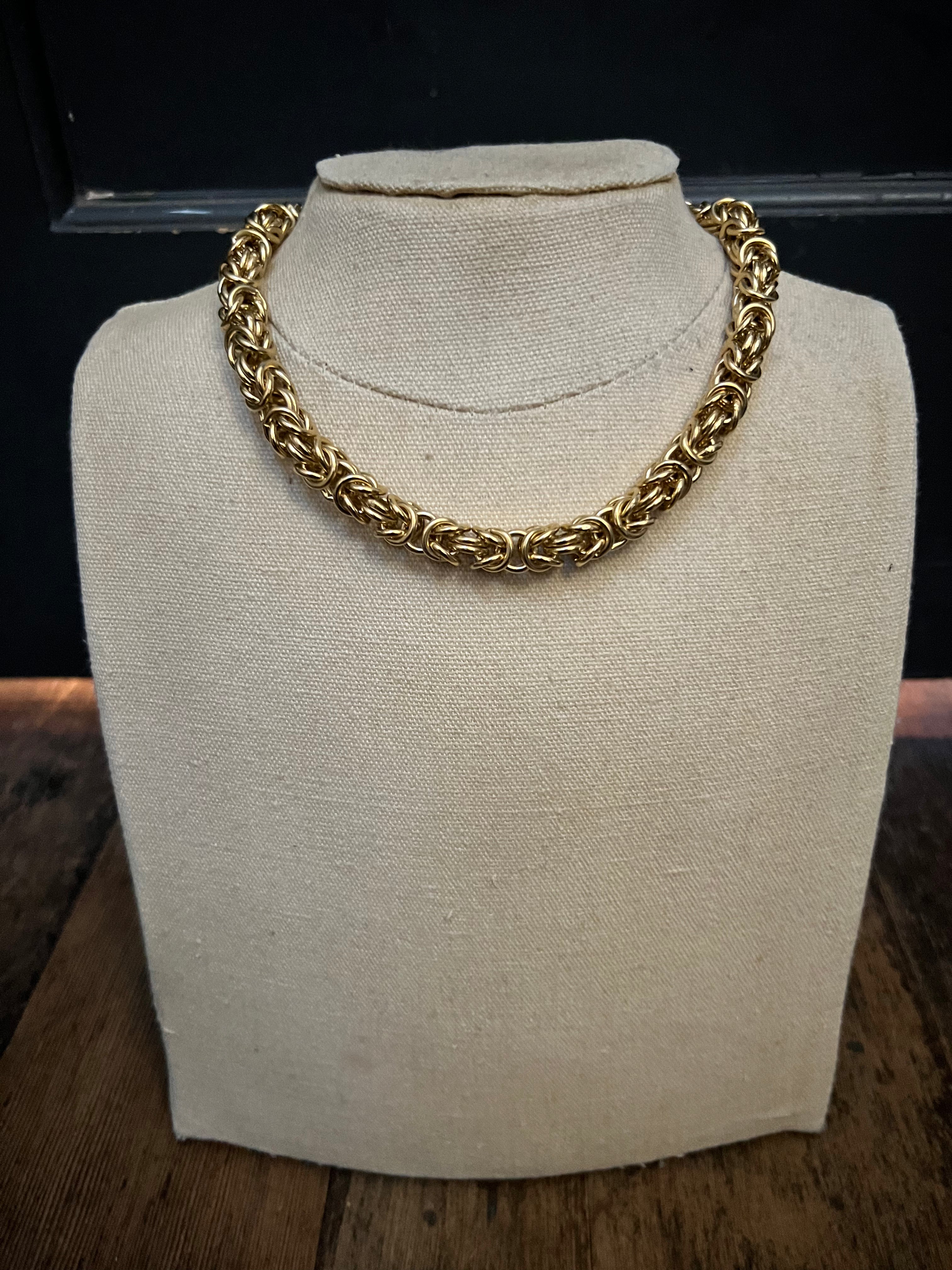 Carina Chain Necklace