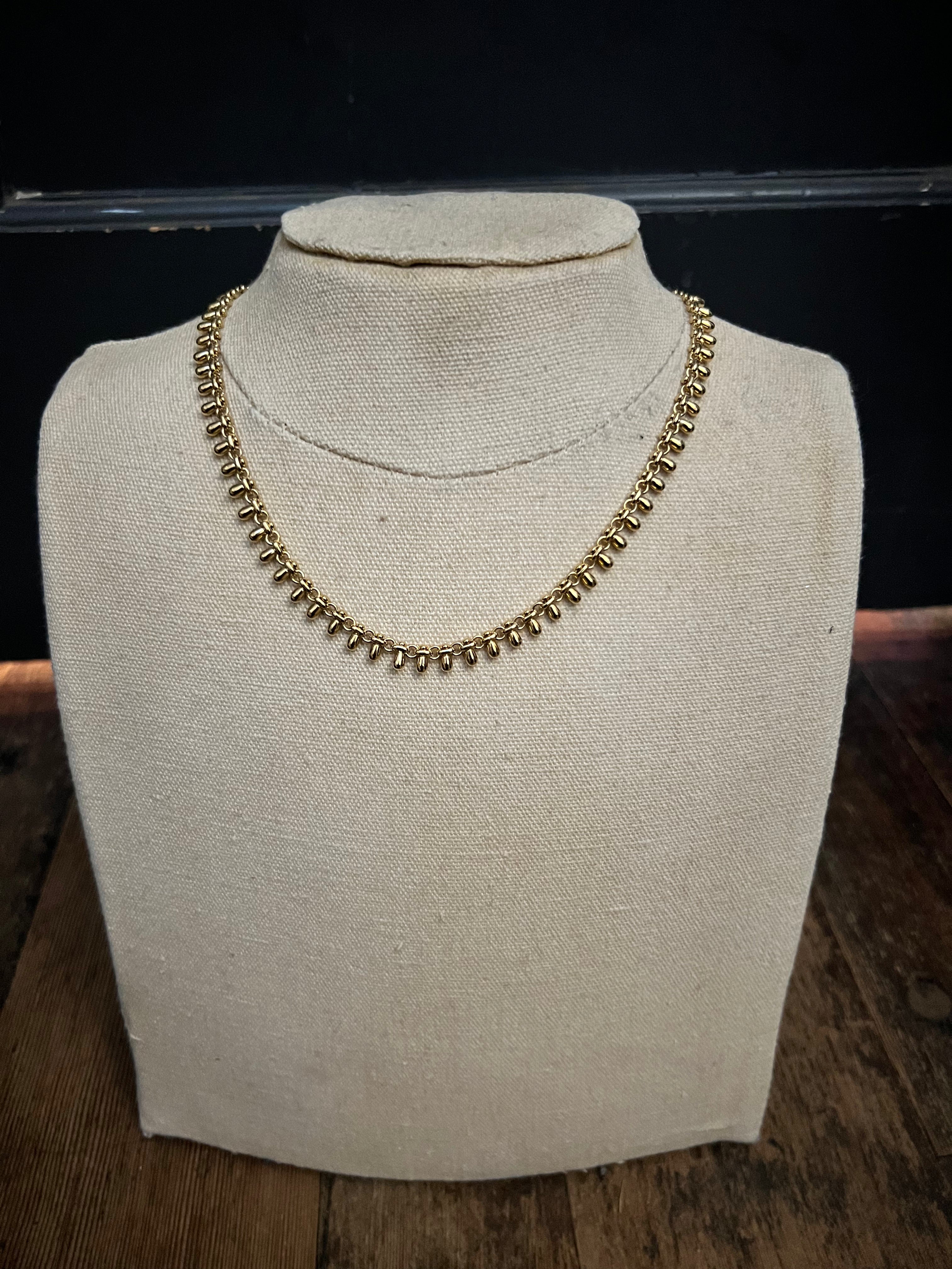 Vela Chain Necklace