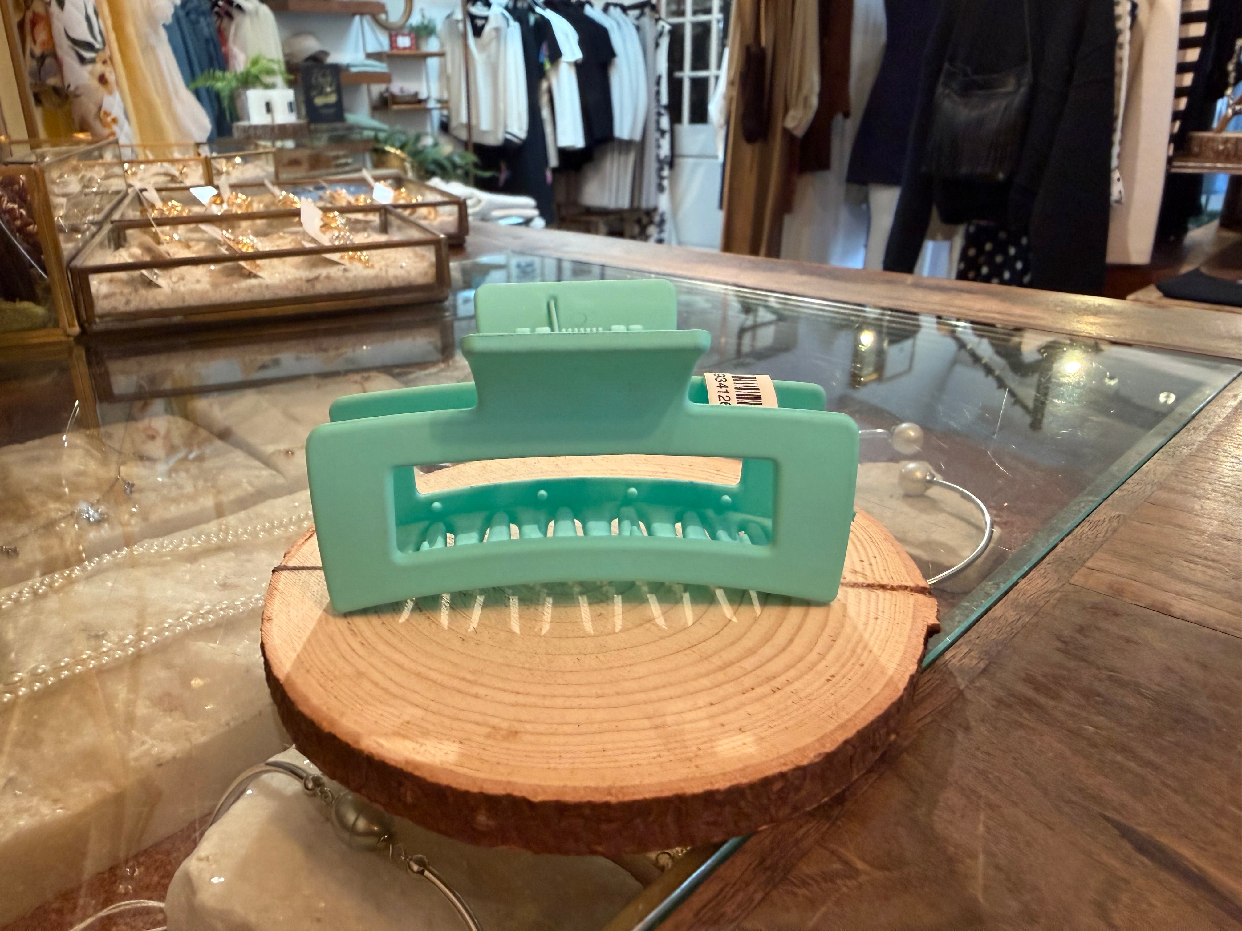 Mute Color Claw Clip