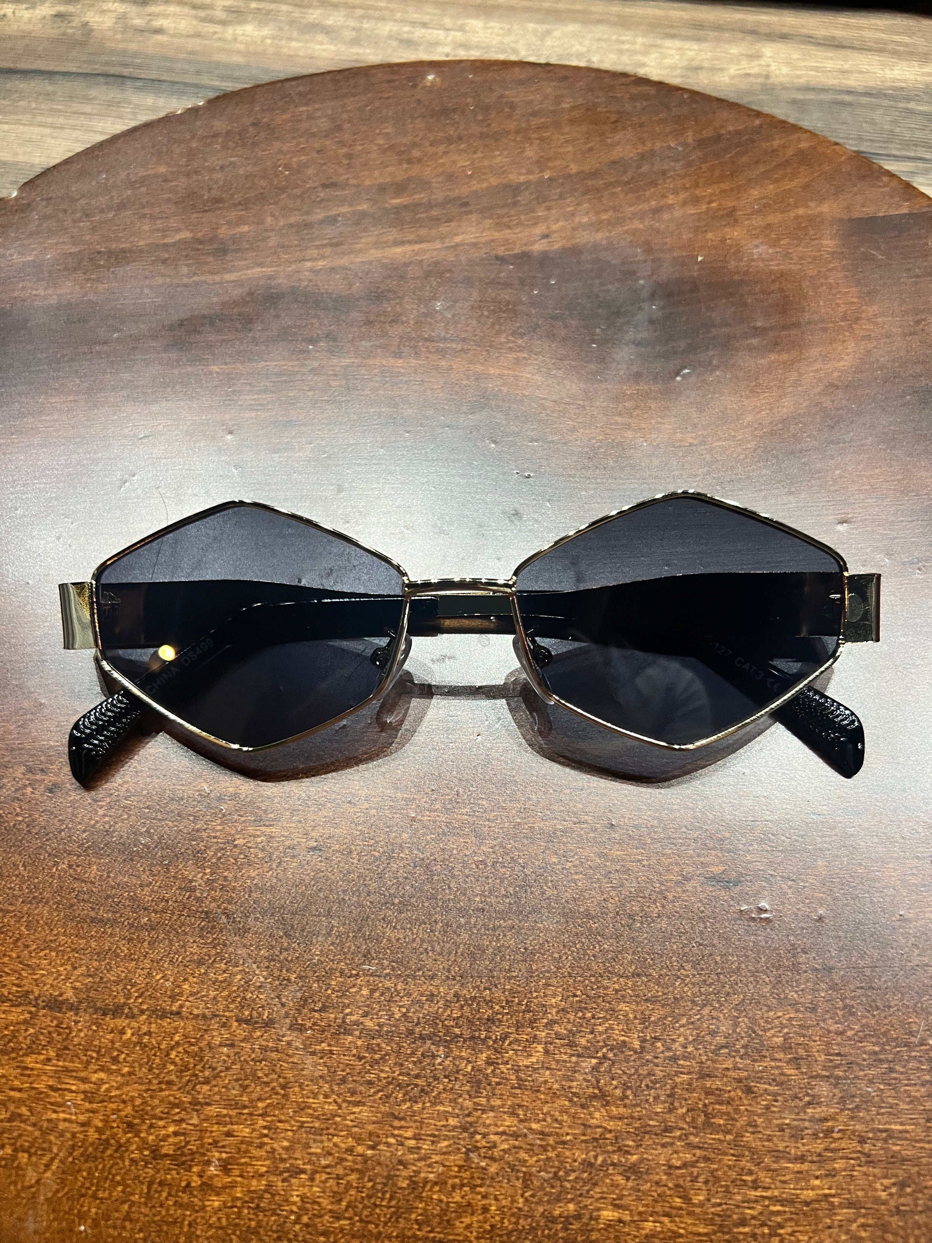 Black Capri Sunglasses