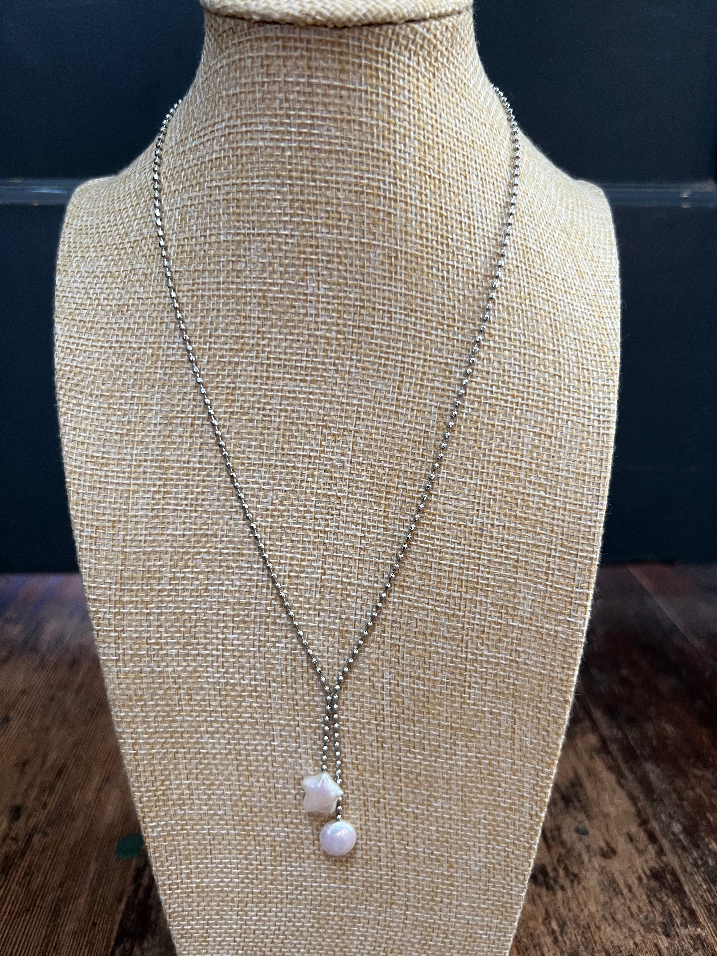 Silver Beaded Chain Star Pearl A13