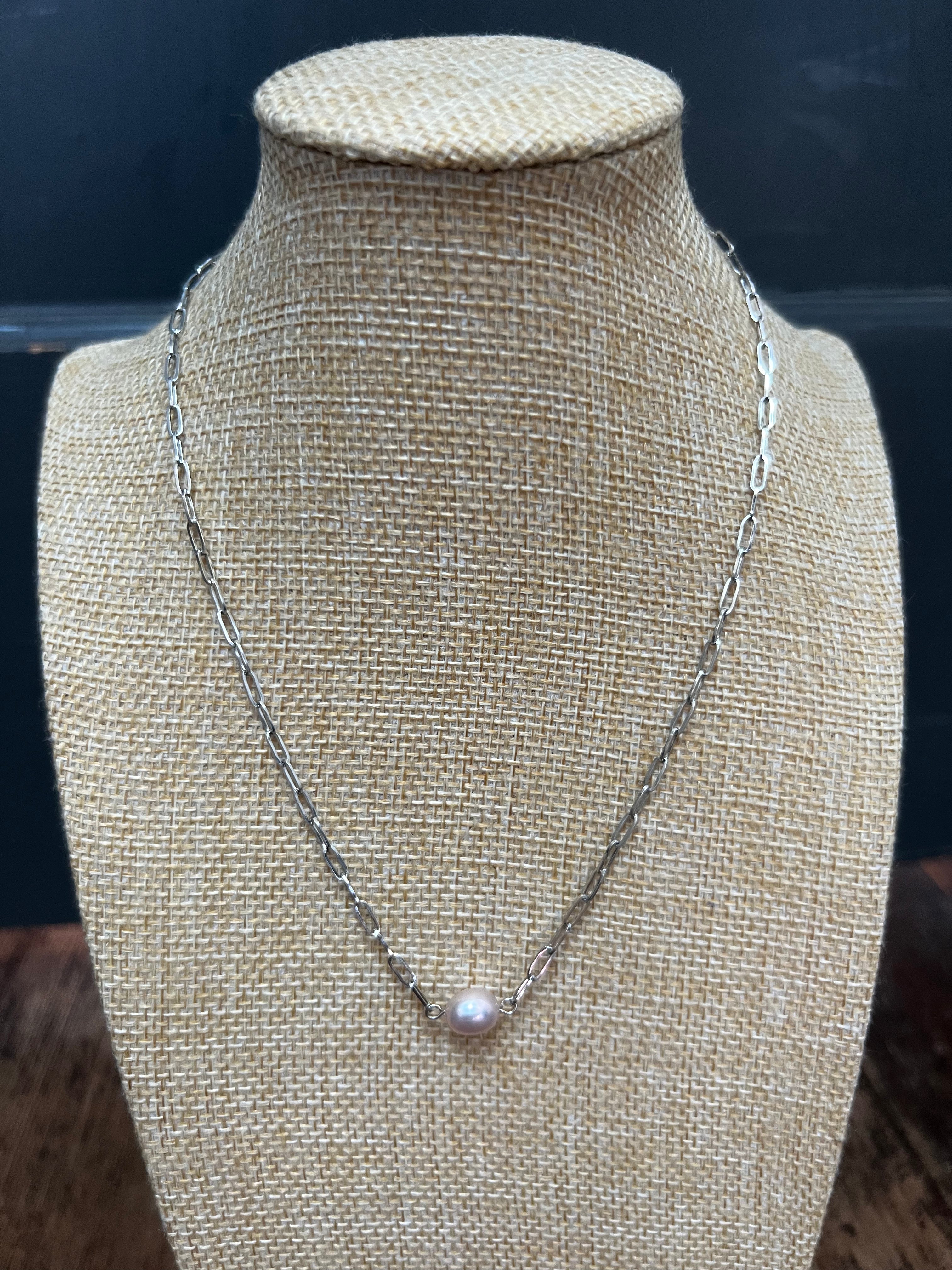 Silver Paper Clip Chain And Pearl A24