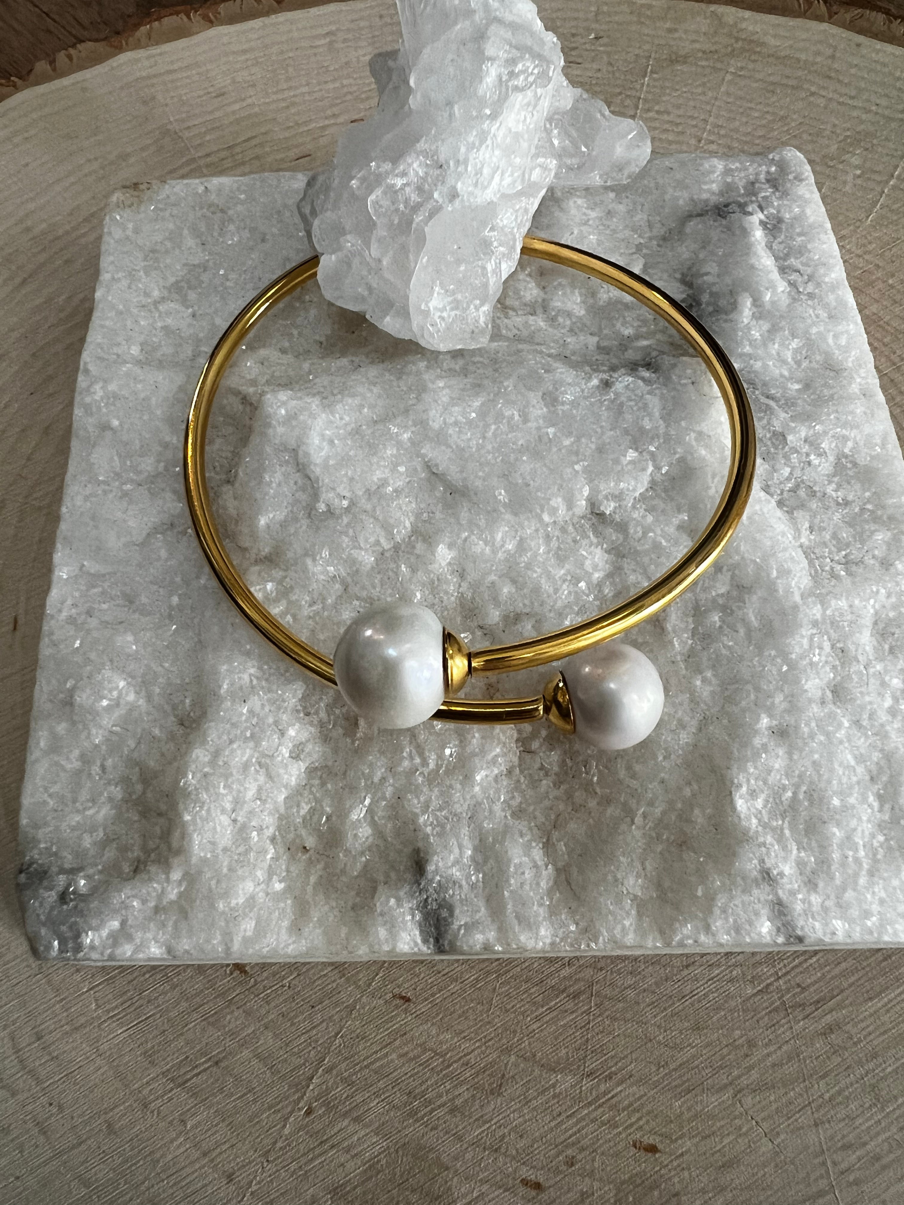 Gold Double Pearl Bangle A49