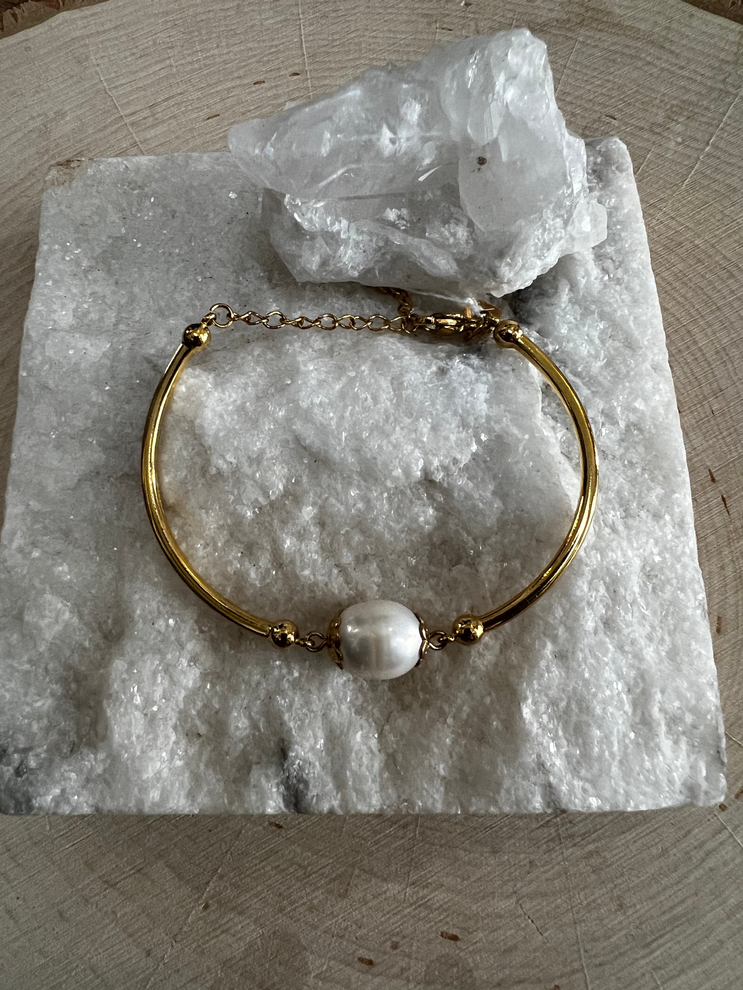 Gold White Pearl Split Bangle A52