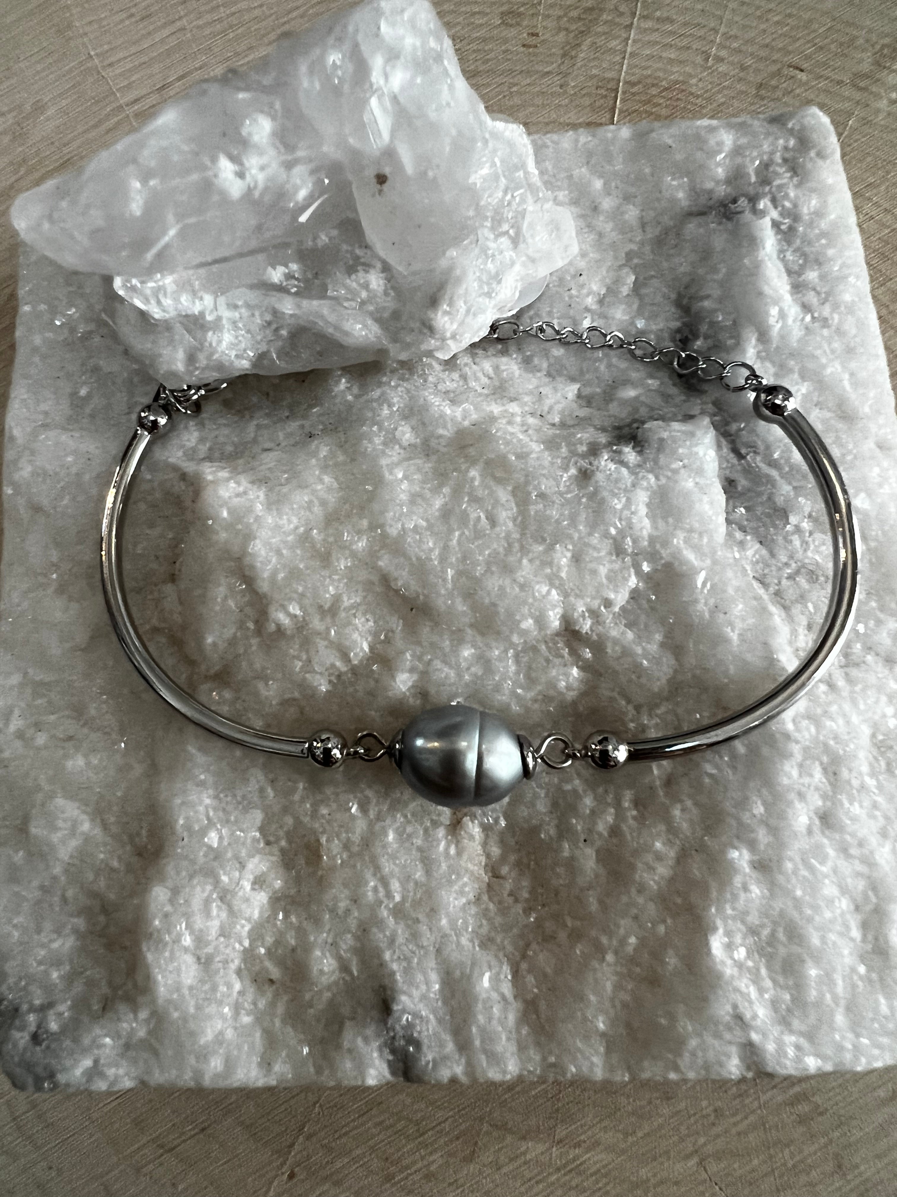 Silver Blue Pearl Split Bangle A50