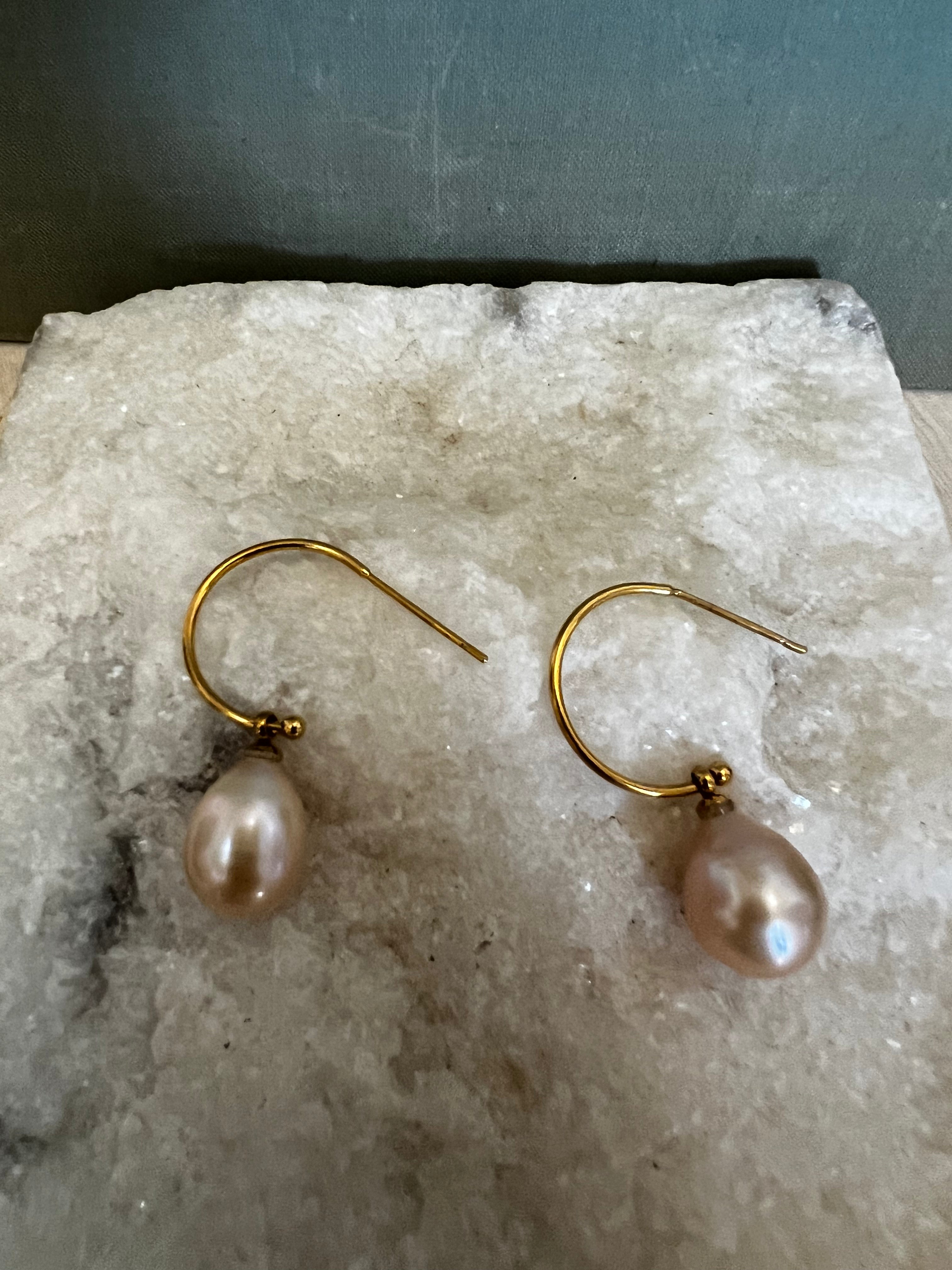 Gold Drop Peach Pearl Studs A44