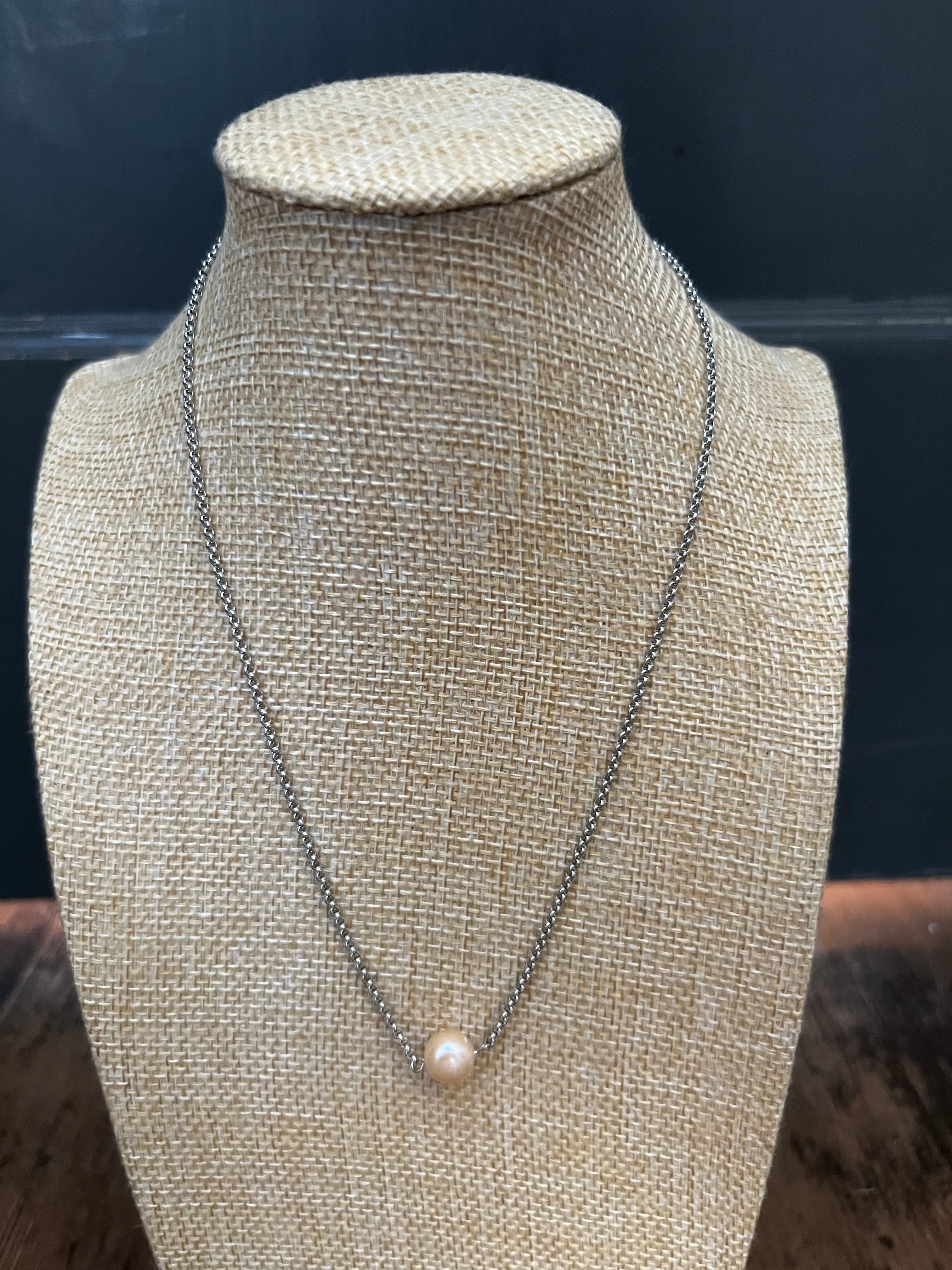 Silver Rolo Chain And Pearl A25