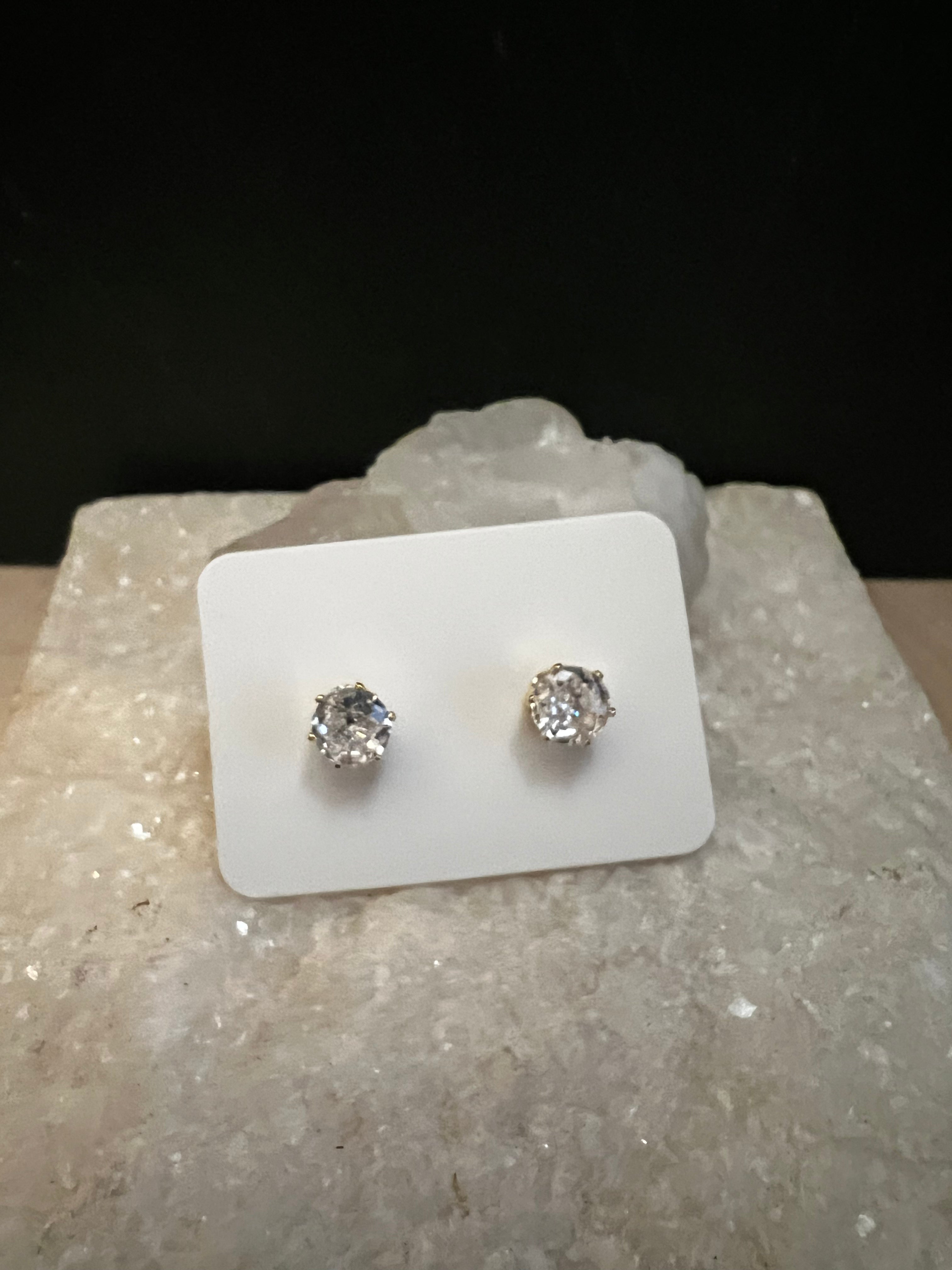 Yeku Diamond Studs