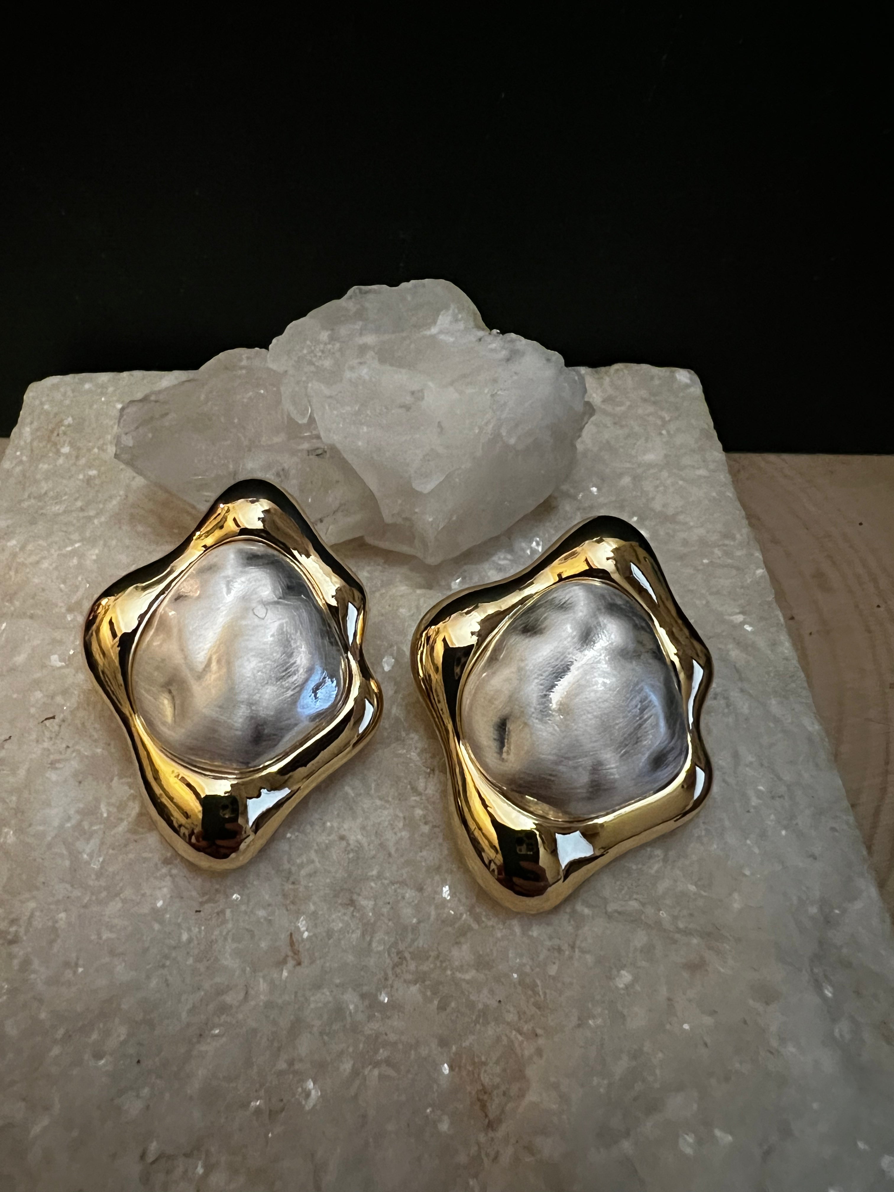 Dali Studs