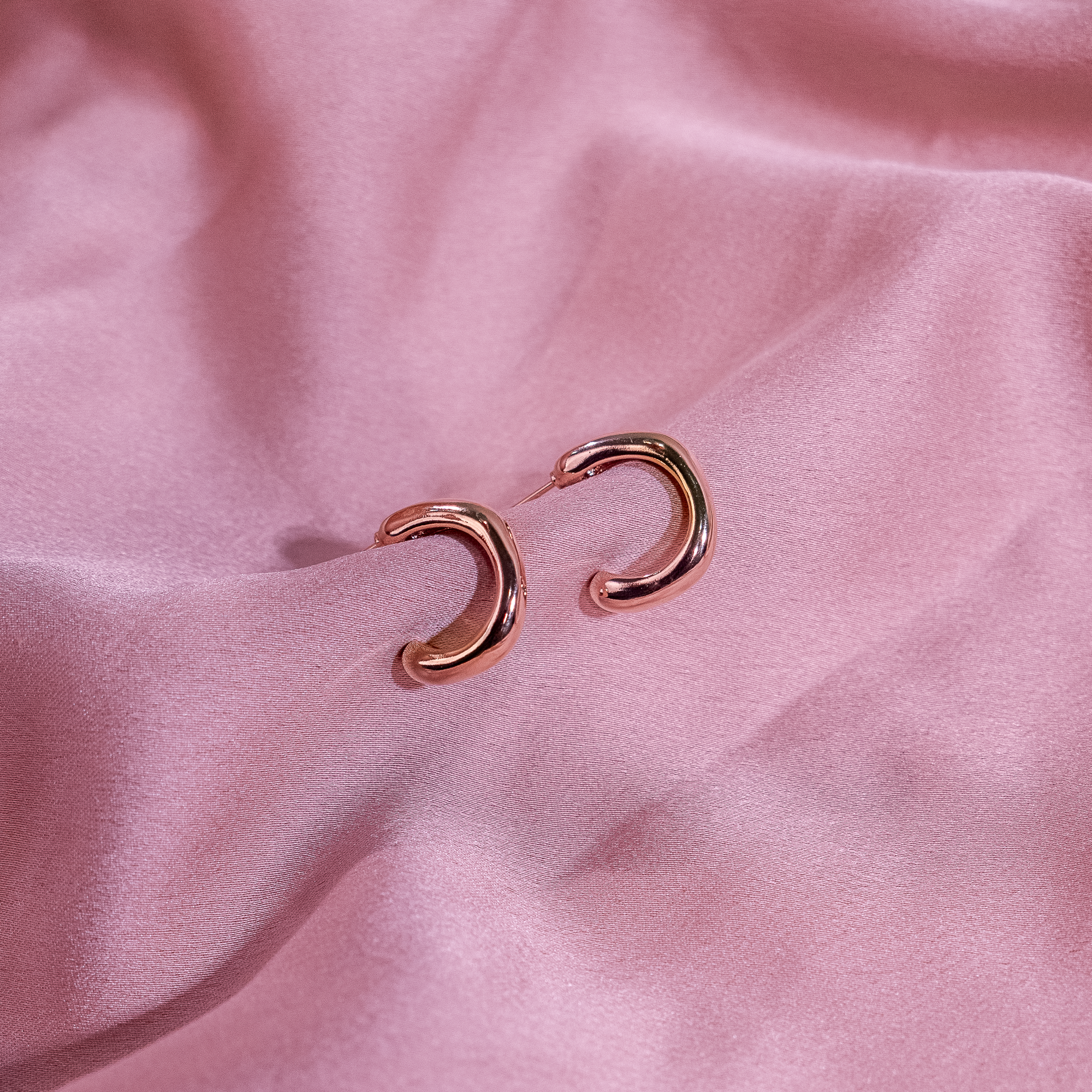 Bold Curve Huggers