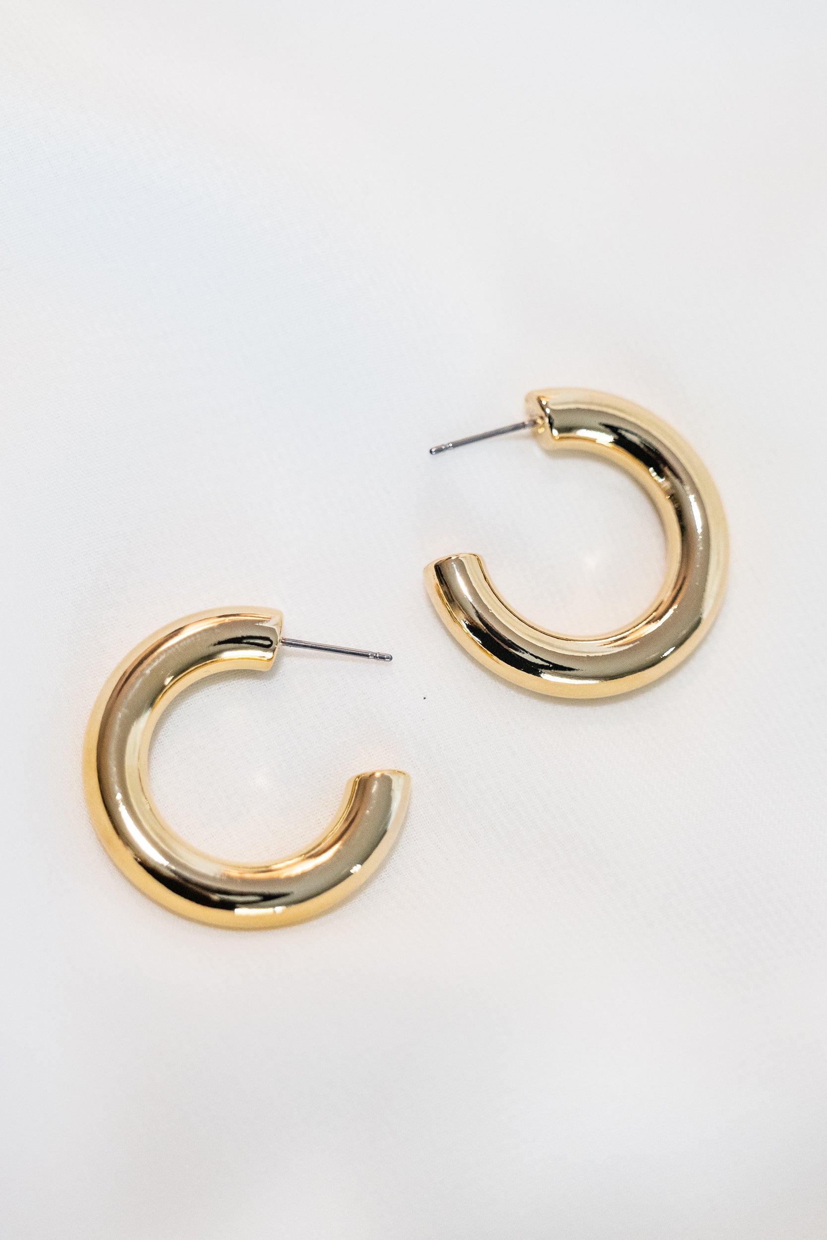 Thick Round Edge Hoops