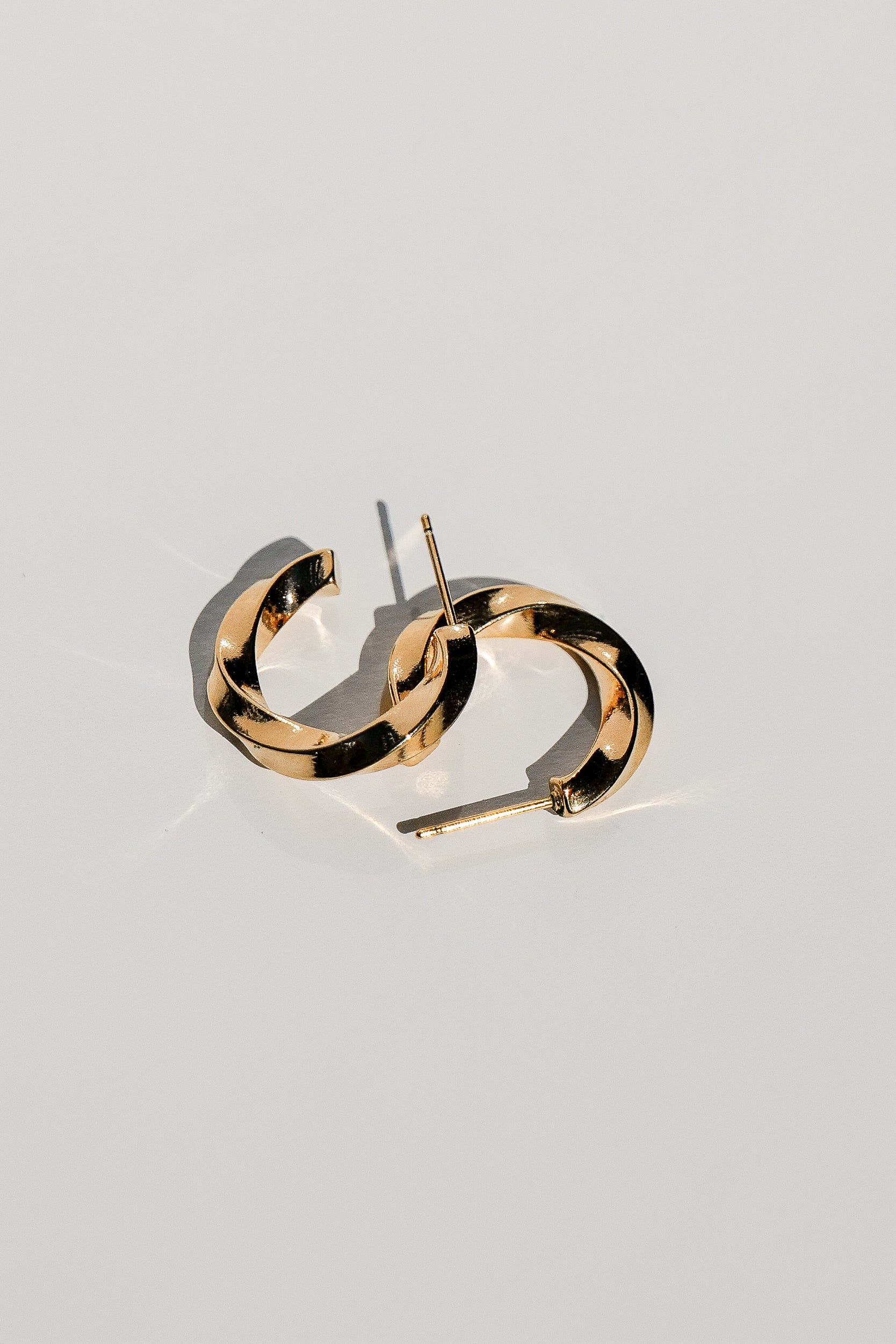 Medium Twisted Gold Hoop Earrings